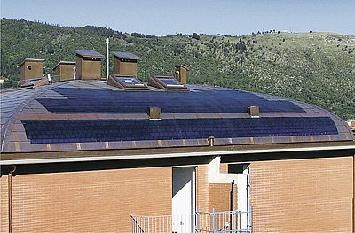fotovoltaické panely na střeše