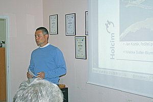 Obr. 1: Jan Kozák, ředitel pro kamenivo společnosti Holcim (Česko), představil v úvodním projevu projekt Písčiny