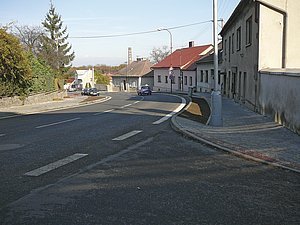 Průtah silnice I/2 městem Zásmuky