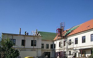 Rekonstrukce střechy ve třech fázích