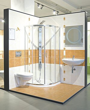 Vzorové koupelny odpovídají velikostem dostupným v panelových domech