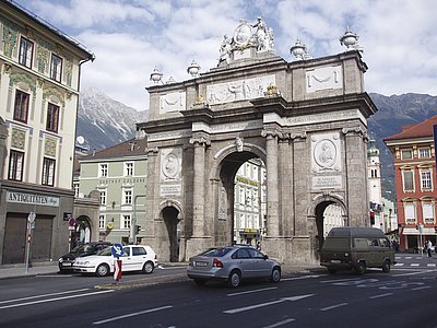 Obr. 4: Innsbruck. Vítězná brána (Triumphpforte)