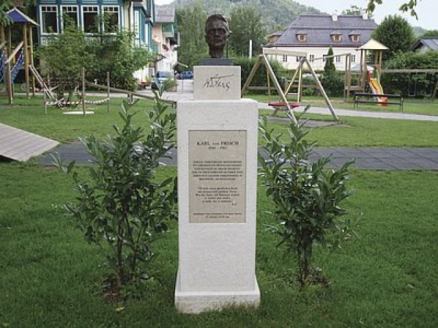 Obr. 6: Pomník Karl von Frische