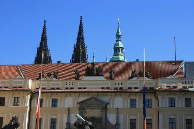 1. místo: Pražský hrad, II. nádvoří &ndash; rekonstrukce střechy
