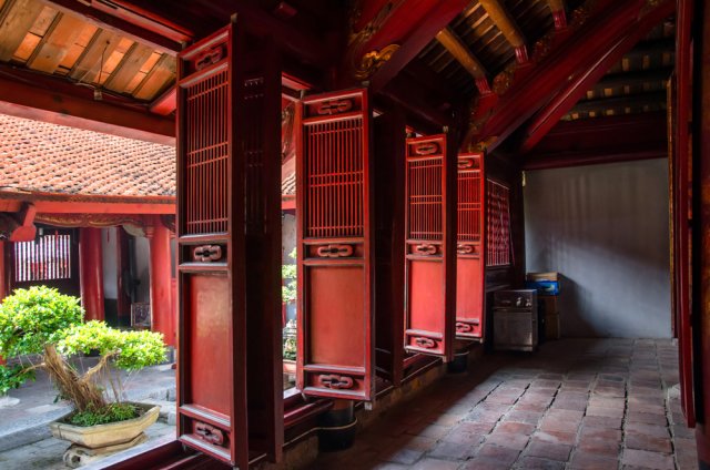 Tradiční hanojské domy disponují běžně dvorky, díky kterým je do domu přiváděn dostatek světla i čerstvého vzduchu. Foto: gracethang2