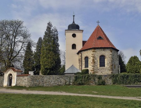 Kostel sv. Klementa na Levém Hradci. Foto: Lukáš Kalista, Wikimedia, CC BY-SA 4.0