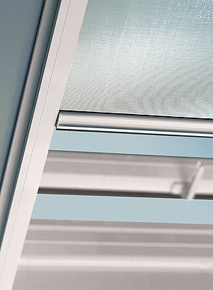 Obr. 3: Při instalaci sítí proti hmyzu volíme takový typ okna, který při otevření síť neroztrhá, okno TOP – výsuvně kyvné nebo výklopné