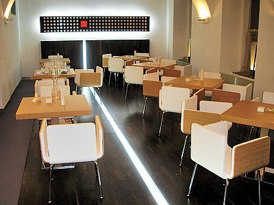 Obr. 1: Restaurace Ego, Plzeň, zhotovitel – Interiery Vogltanz