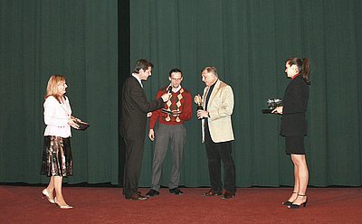 Na slavnostní premiéře v Praze, která se konala 5. března 2008, DVD pokřtil režisér Jiří Menzel