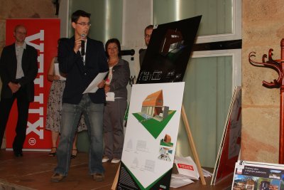 Obr: 4b: Jan Tesárek při krátké prezentaci dalšího vítězného projektu.