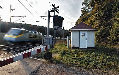 Technologický objekt pro řízení železničních přejezdů