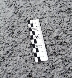 Detail povrchu betonu STEELCRETE v čerstvém stavu
