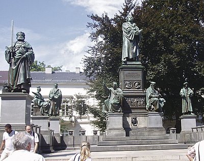 Obr. 5: Pomník Martina Luthera ve Wormsu