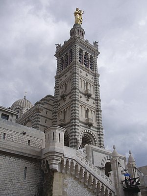 Obr. 11: Marseille, bazilika Notre-Dame-de-la-Garde