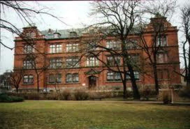 Škola Alberta Schweitzera (Saalfeld Německo)