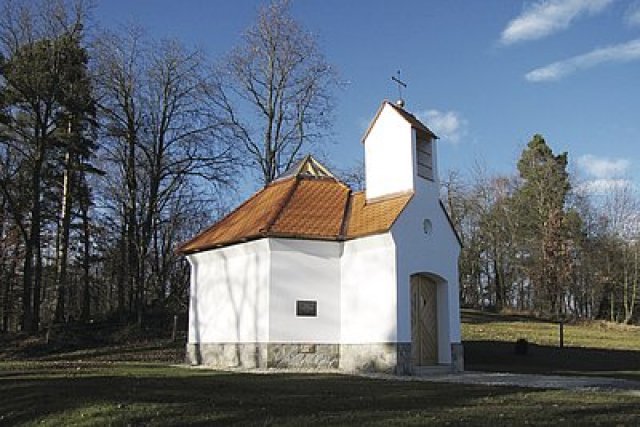 Kaple sv. Anežky České v Holubově