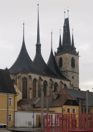 Obr. 3: Kostel sv. Mikuláše v Lounech