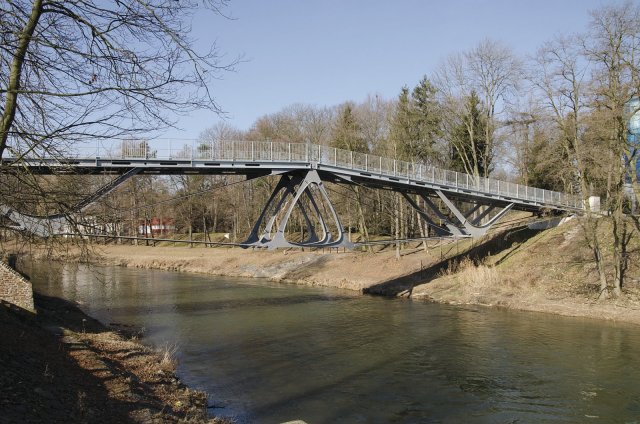 Lávka pro pěší a cyklisty přes Orlici v Hradci Králové