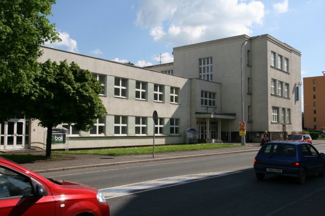 Vyšší odborná škola stavební a Střední průmyslová škola stavební arch. Jana Letzela.