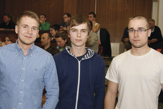 Vítězové soutěže: 1. místo Tadeáš Hlaváček (uprostřed), 2. místo Adam Dlabaja, (vlevo), 3. místo Vítězslav Daniš (vpravo)