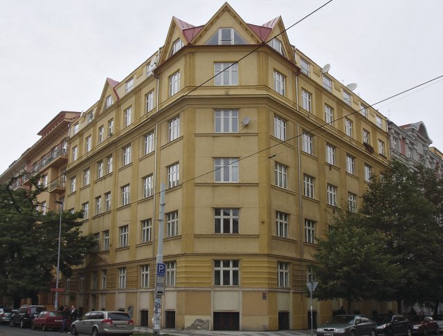 Obr. 8: Činžovní dům v Korunní ulici na pražských Vinohradech. Foto: Alena Michálková