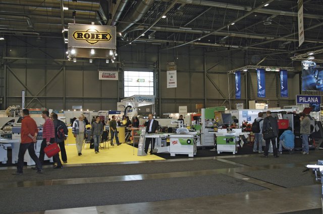 Již tradičně mezi největší vystavovatele patřila firma ROJEK dřevoobráběcí stroje, a.s.