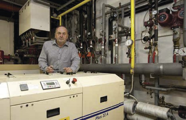Rekuperační jednotka v útrobách hotelu Galant kombinuje výrobu tepla a elektrické energie
