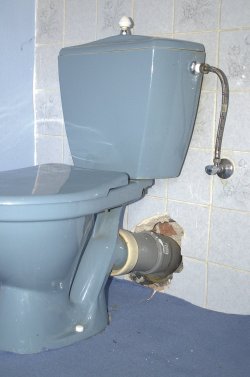 Napojení toalety na staré kanalizační rozvody je také zdrojem problémů