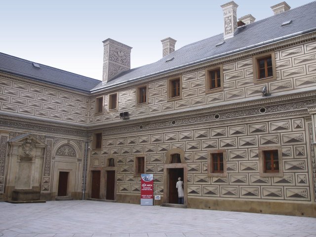 Obr. 3: Fasády Schwarzenberského paláce v Praze