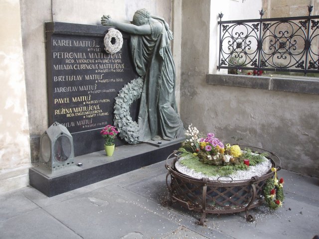 Obr. 1: Hrobka Karla Mattuše