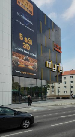 Obchodno-společenské centrum Mlyny v Nitře