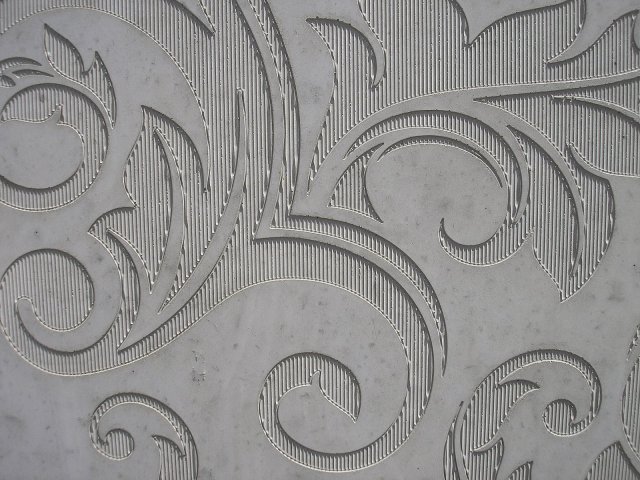 Detail pohledové betonové stěny – vzor navržený architektem