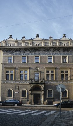 Obr. 8: Fara u kostela sv. Petra