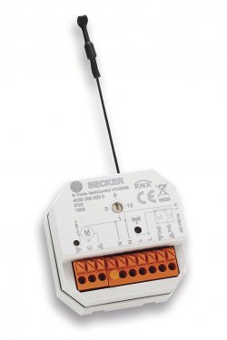Rádiový přijímač VarioControl V4200B &copy; od Becker-Antriebe GmbH:
Aby byla domovní automatizace opravdu flexibilní, lze pomocí rádiového řízení s VarioControl VC4200B ovládat téměř všechna zařízení.