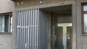 Detail vstupu před rekonstrukci