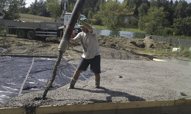 Betonáž základové desky