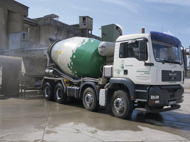Autodomíchávač na beton &ndash; nedílná součást pro přepravu transportbetonu