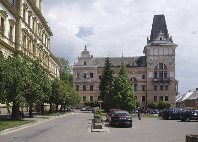 Obr. 3: Občanská záložna v Přelouči