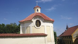 2. místo: Obec Středokluky &ndash; rekonstrukce střechy Kaple sv. Kříže