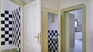 Koupelna v rekonstruovaném bytě