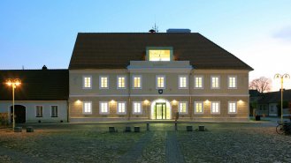 Večerní pohled z nám. J. Hrubého