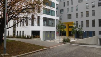 Ulice Burešova &ndash; piazza