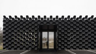 Přední pohled na portál