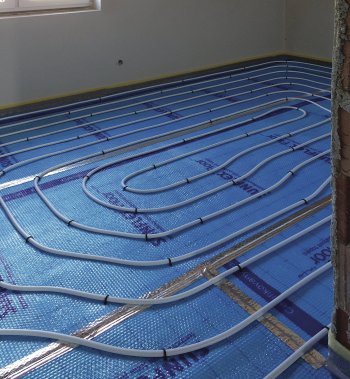 Vysoce odrazivá fólie SUNFLEX® Floor PRO
se 6,5mm silnou vzduchovou mezerou
