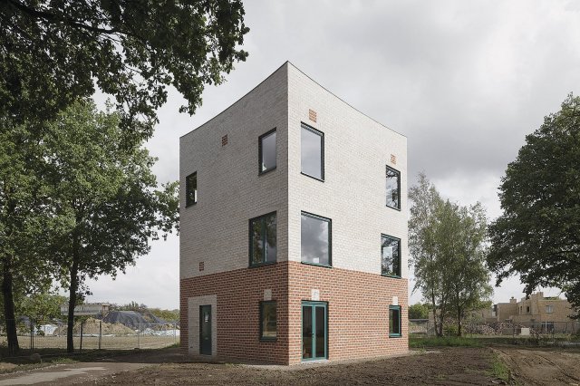 Rodinný dům Atlas House, Eindhoven,
Holandsko