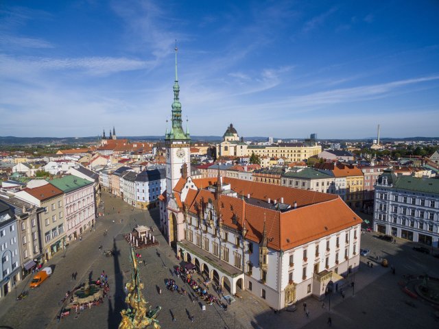 Střecha olomoucké radnice byla oceněna bronzovou medailí v kategorii veřejných staveb.