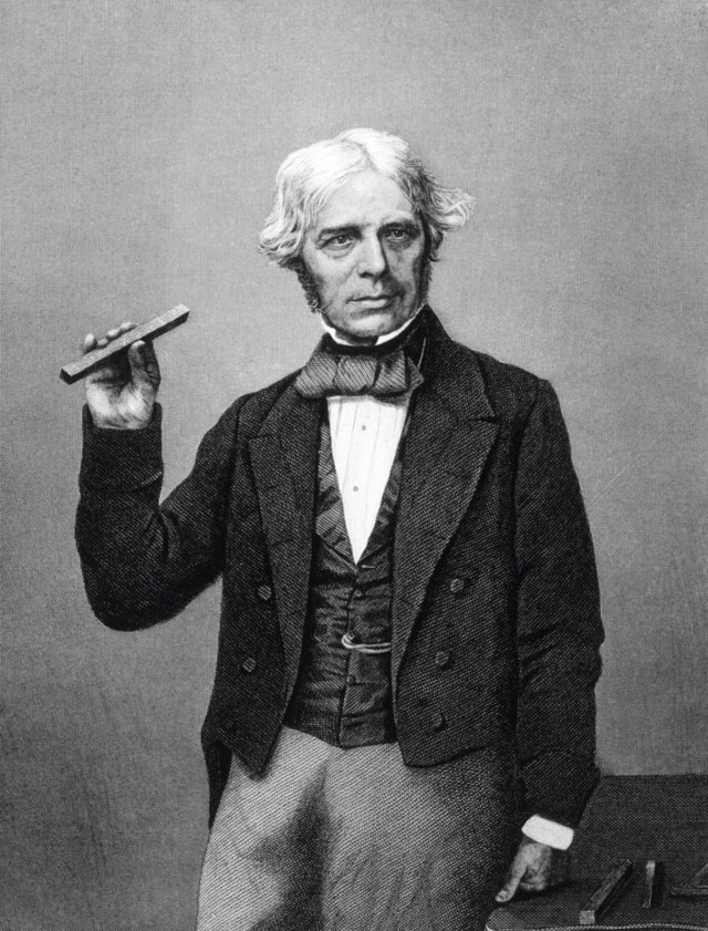 Michael Faraday byl anglický chemik a fyzik.
V roce 1831 objevil elektromagnetickou
indukci, magnetické a elektrické siločáry.
Principy tzv. Faradayova zákona byly na
počátku 20. století použity i při vynálezu
jednoho z hojně využívaných typů vodoměrů