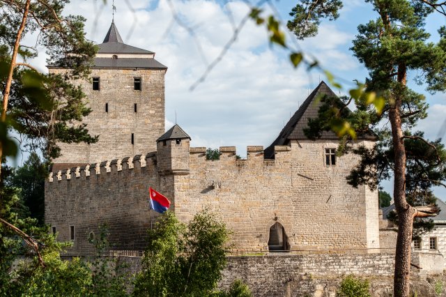 Kvůli rozsáhlé rekonstrukci, kterou komplex prochází v tomto roce, je aktuálně v nabídce pouze jeden prohlídkový okruh. Kost byla znovu návštěvníkům částečně zpřístupněna 6. června 2020. Omezený provoz potrvá do konce příštího roku. 