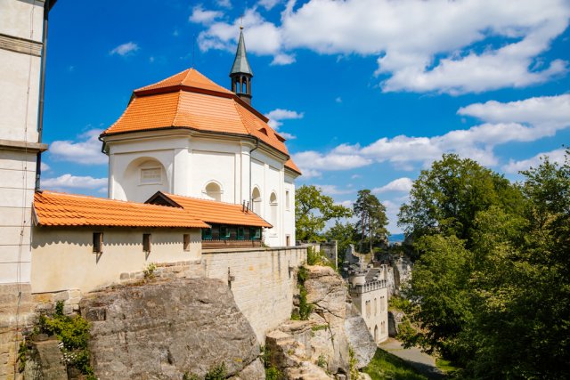 Valdštejn je symbolickou branou do skalního města. Foto: rudnitskaya_anna 