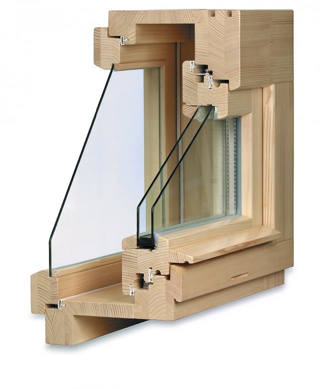 Špaletové okno je okno s vnějšími a vnitřními křídly, mezi nimiž je část špalety. Pokud jsou obě
okna zasazena ve společné zárubni (na obrázku), jde o okno kastlové okno